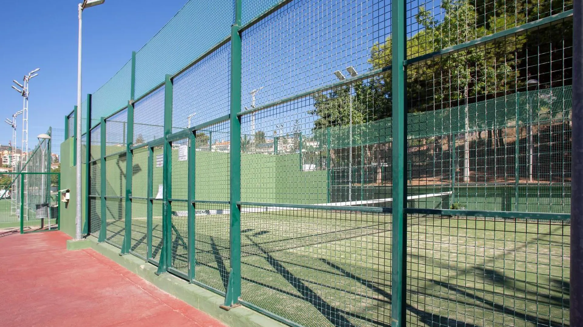 Bajo En Primera Linea - Cala Del Moral, Urbanizacion Calaflores La Cala Del Moral