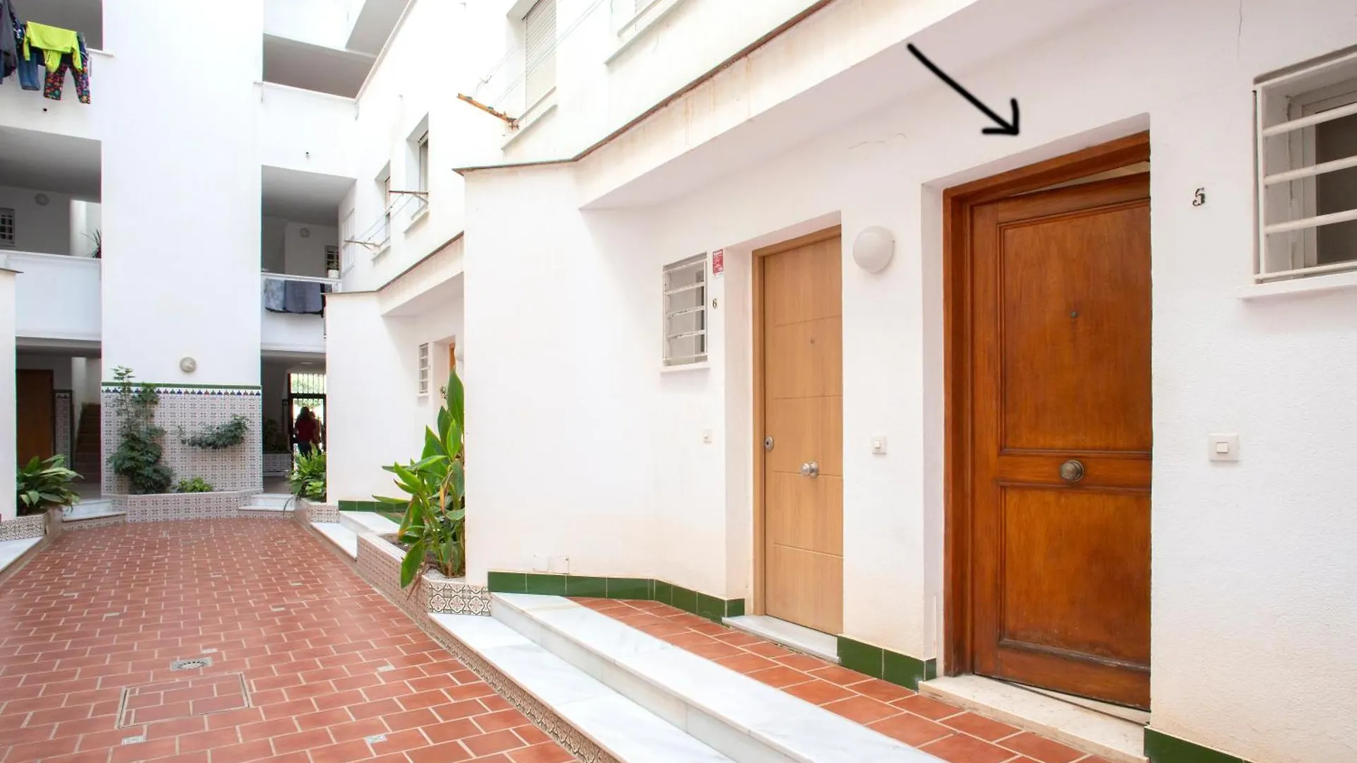 Apartment Bajo En Primera Linea - Cala Del Moral, Urbanizacion Calaflores La Cala Del Moral