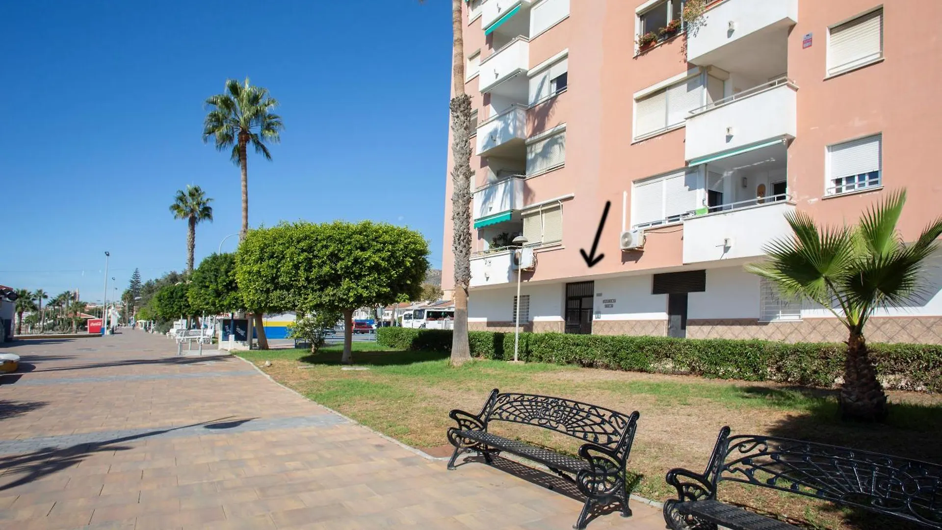Bajo En Primera Linea - Cala Del Moral, Urbanizacion Calaflores La Cala Del Moral 0*,  Spain