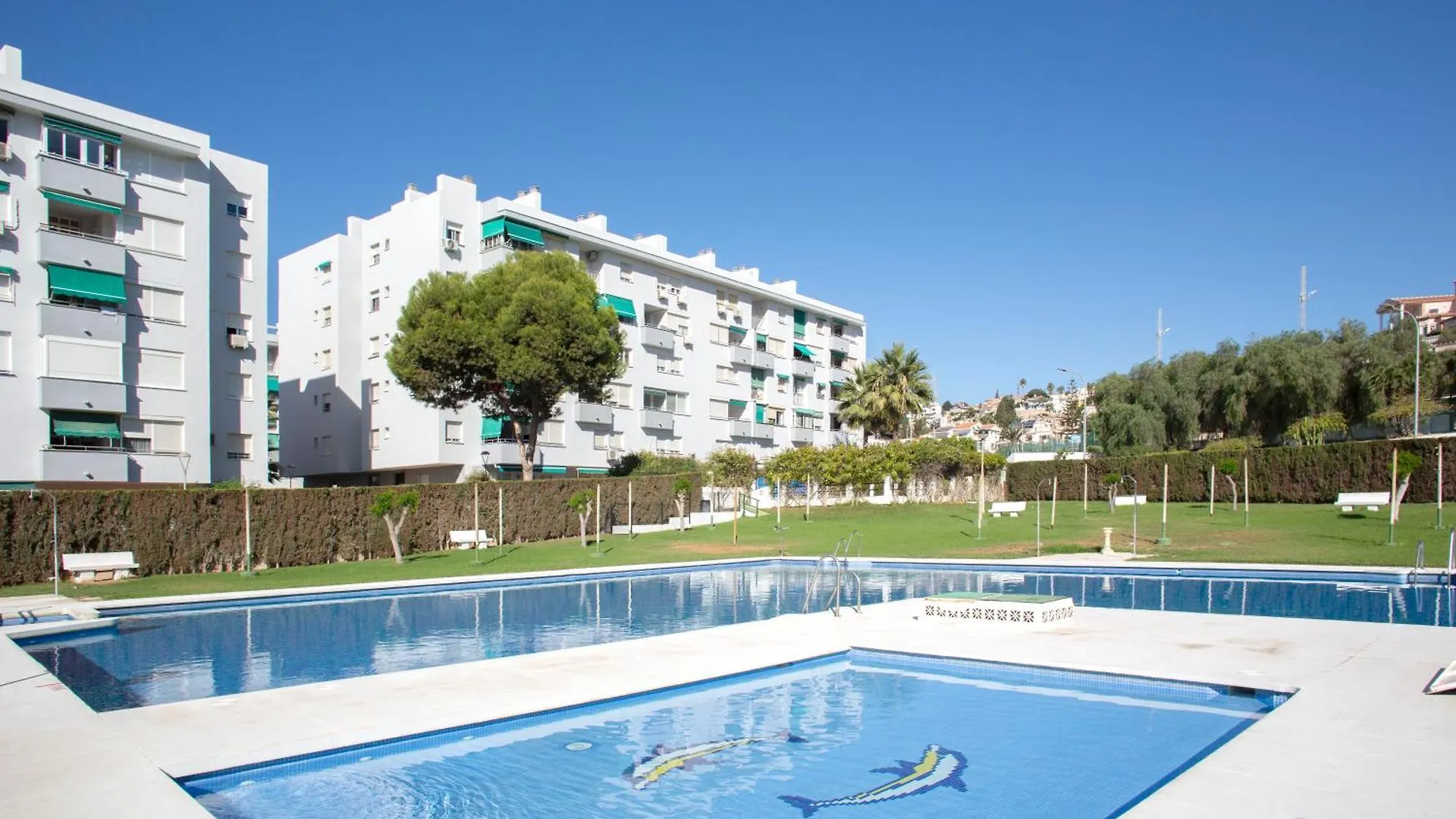 Bajo En Primera Linea - Cala Del Moral, Urbanizacion Calaflores La Cala Del Moral